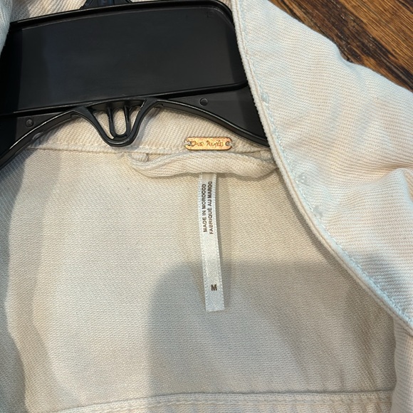 Free people white denim jacket - Picture 2 of 4